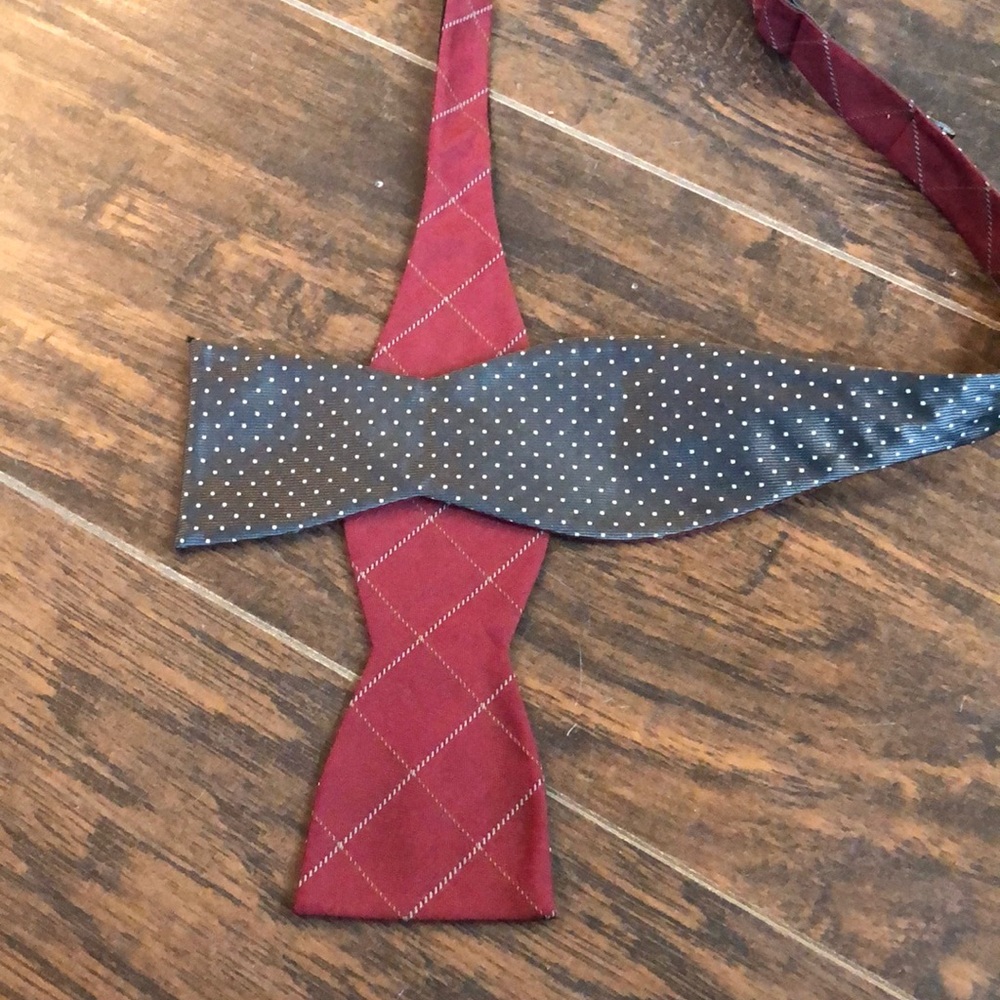 Reversible bow tie